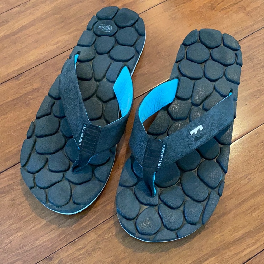 Billabong flip flops